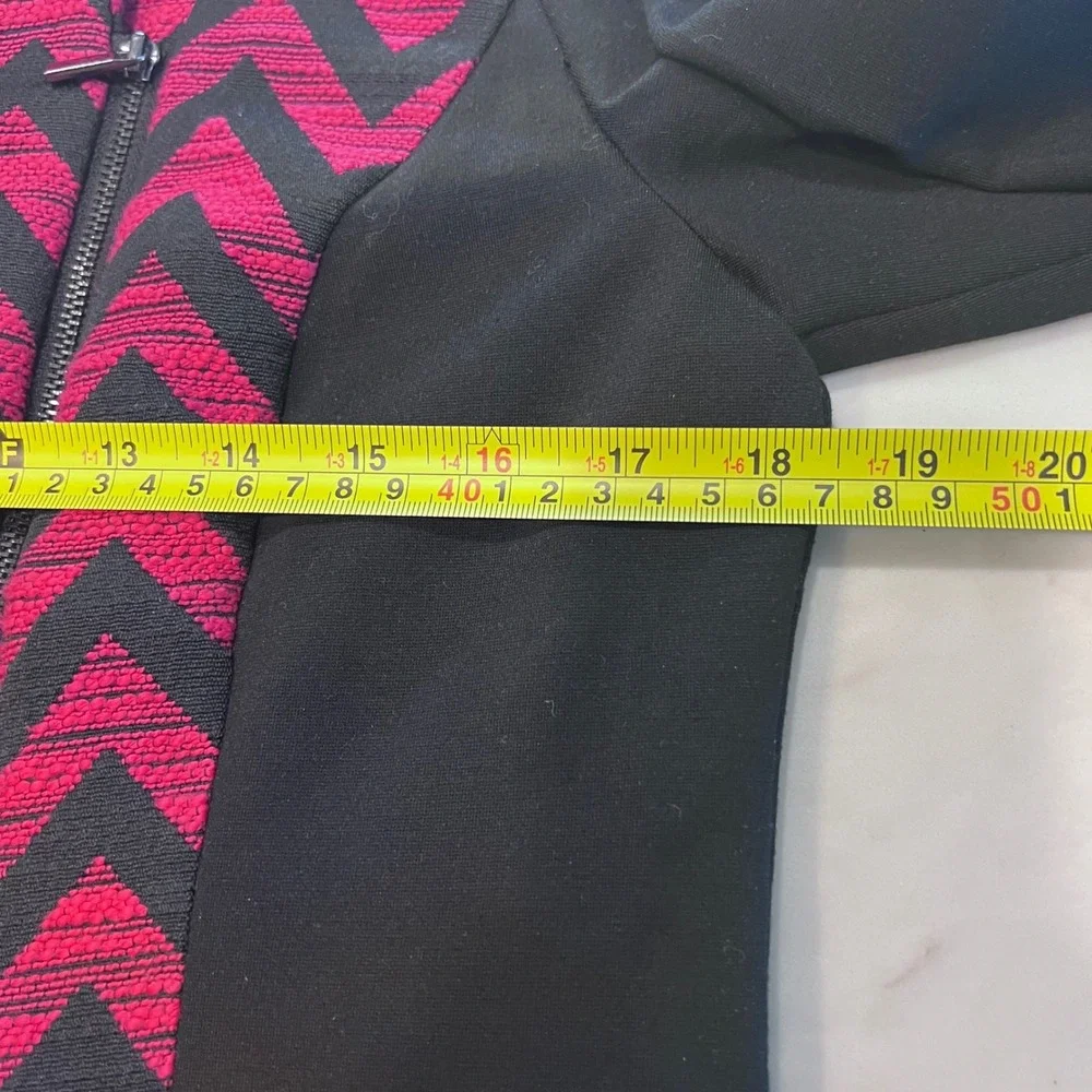 Chico's Red Black Chevron Asymmetric Zip Jacket Mixed Media Size 1 Medium
